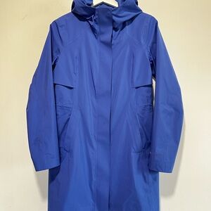 Lululemon Athletica light blue Rain Coat